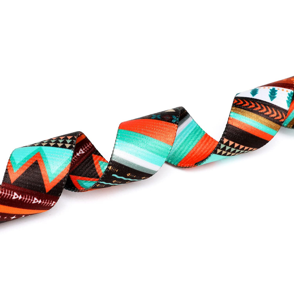 Mercano dog-collar-size-chart-closeup explains adjustable fit for multiple neck sizes.