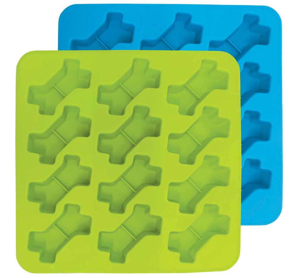 Messy Mutts dishwasher-safe molds for easy cleanup after treats.