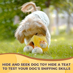 MewaJump plush toy squeaker closeup – textured crinkle paper enhances tactile engagement.