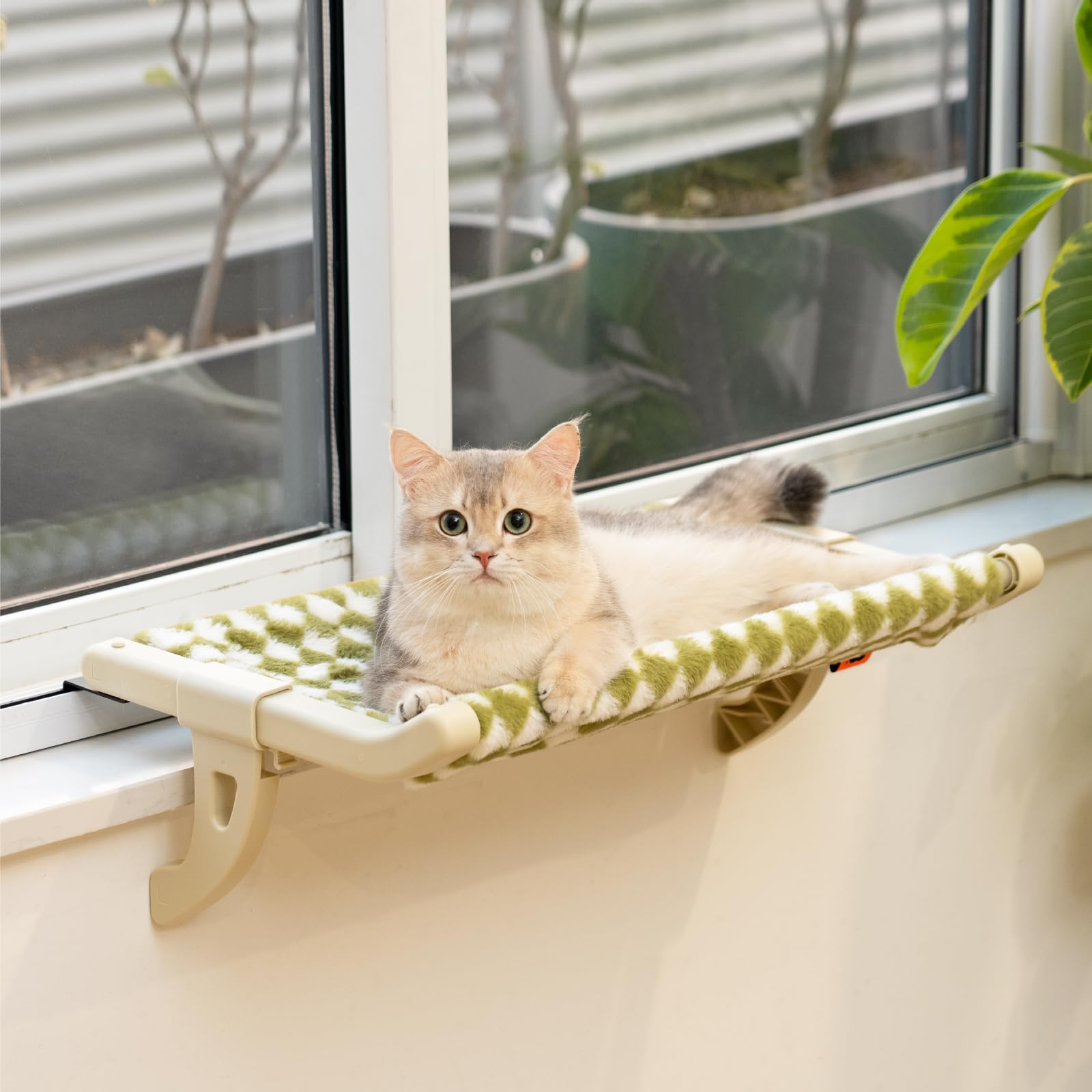 MEWOOFUN window-sill-perch green offers a sunlit, cozy cat lounge.