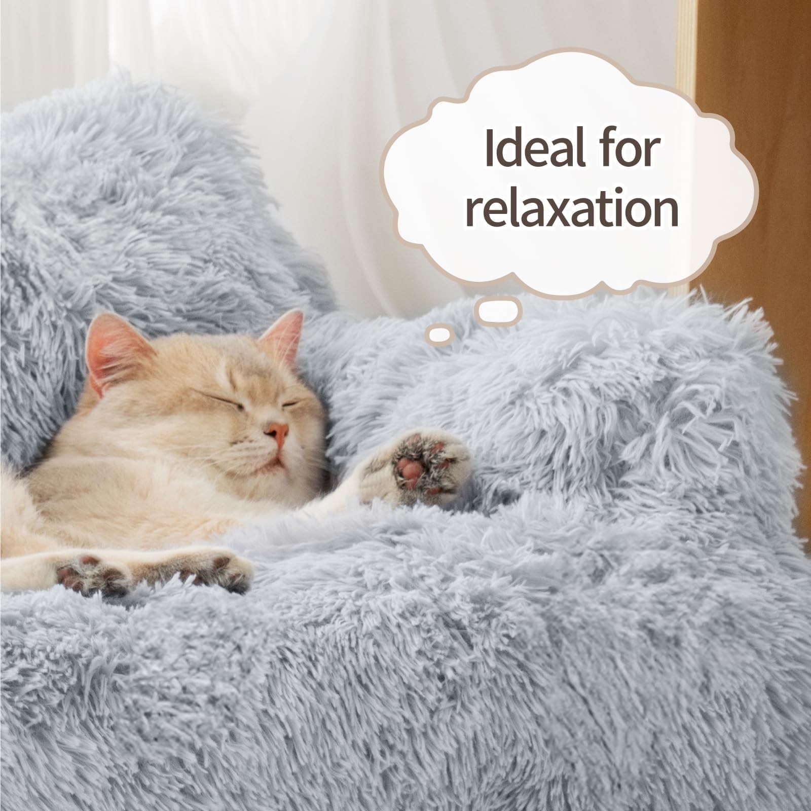Mewoo pet couch durable materials support daily use.