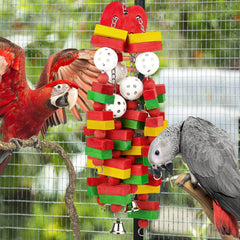 MEWTOGO cockatoo toy chewing action demonstrates active engagement and enrichment.