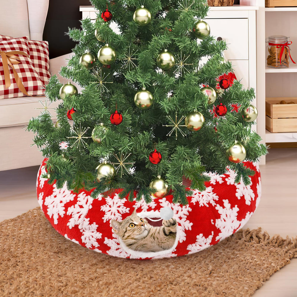 MEWTOGO red-snowflake-pattern enhances festive decor while protecting the tree