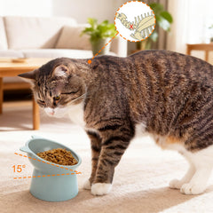 Mezchi smooth-surface bowls are easy to clean after meals.