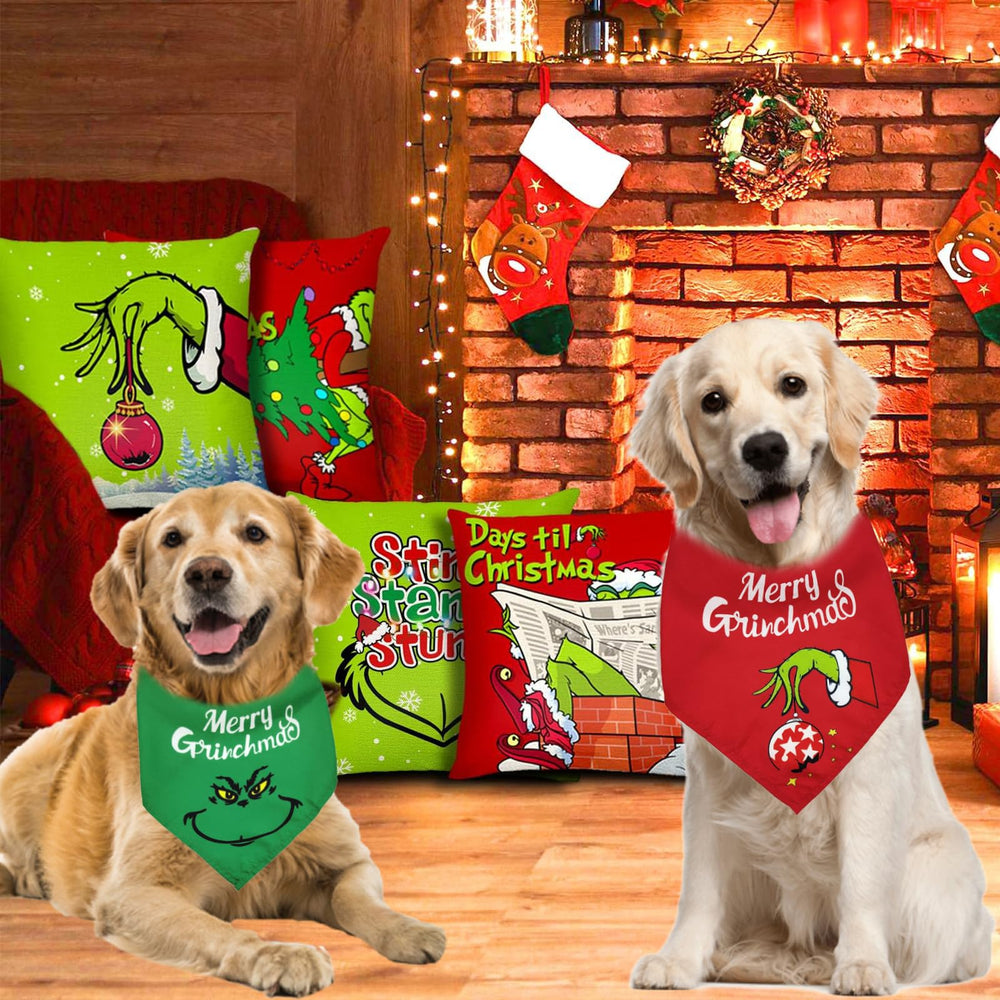 Midufrry Christmas dog bandana triangle style offers versatile, foldable fit.