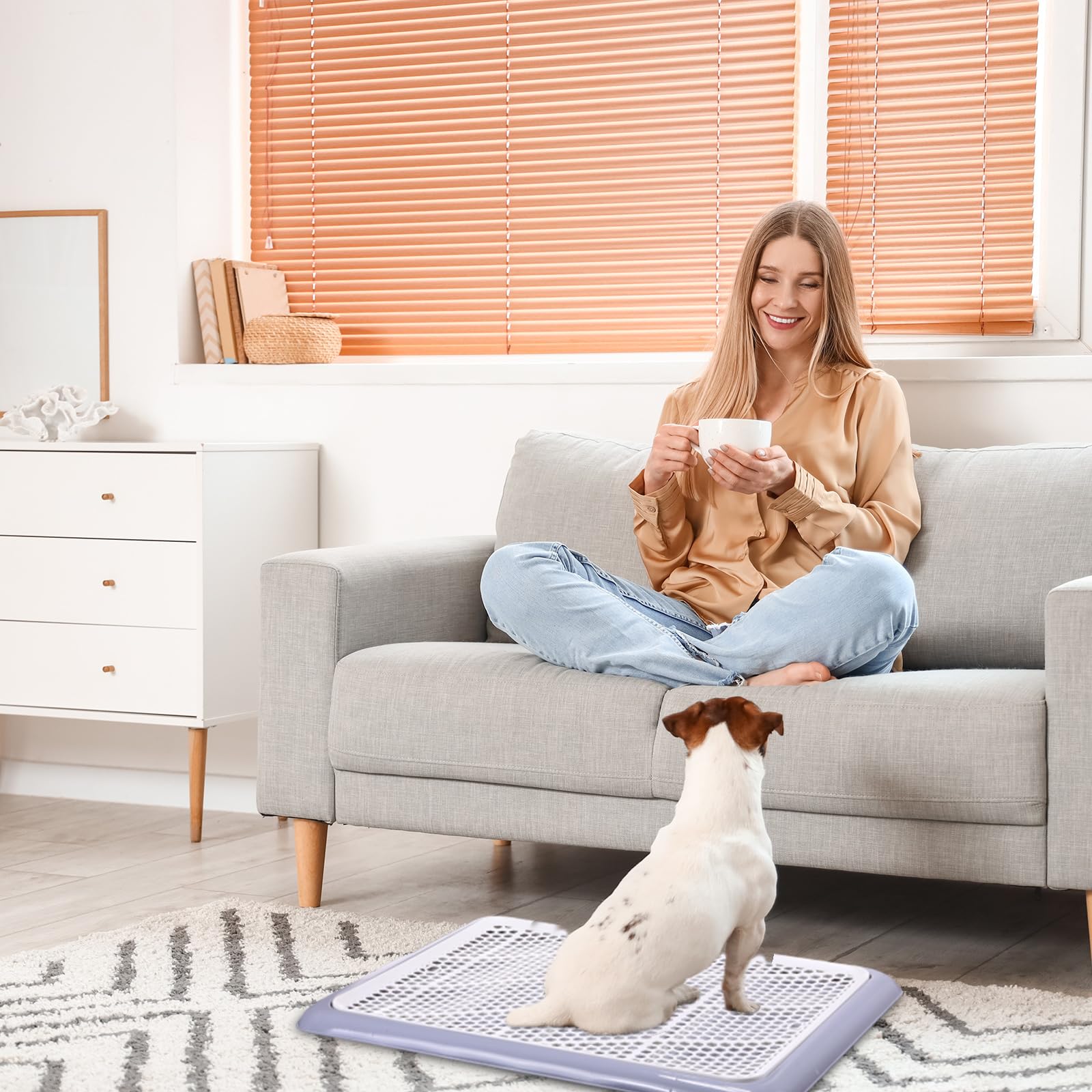 Mifoci four non-slip pads keep the tray steady on indoor floors.