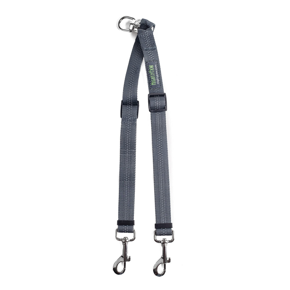 Mighty Paw neoprene padded handle adds comfort during long walks.