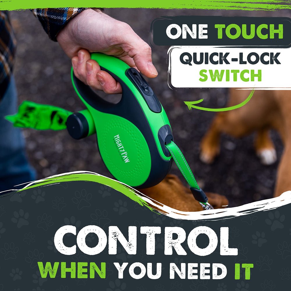 Mighty Paw leash shows 360-degree swivel clip to reduce tangles.