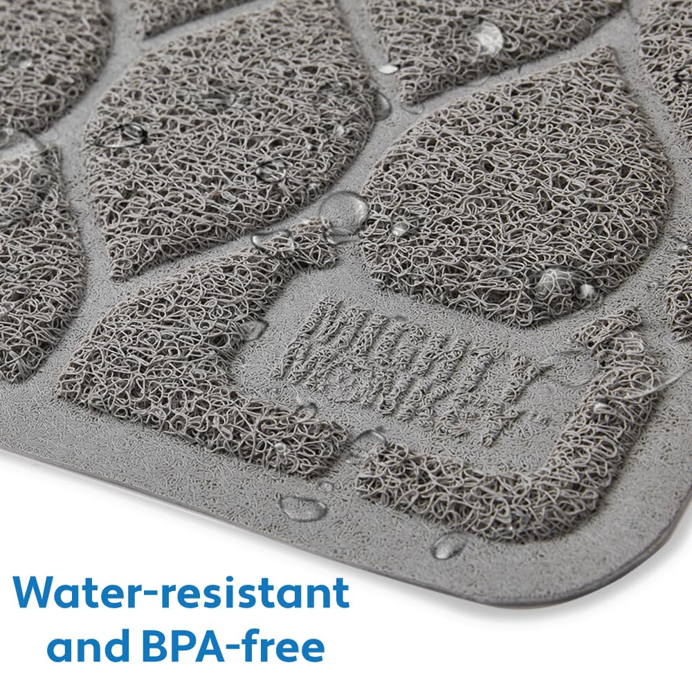 MIGHTY MONKEY deep grooves trap litter and reduce tracking.