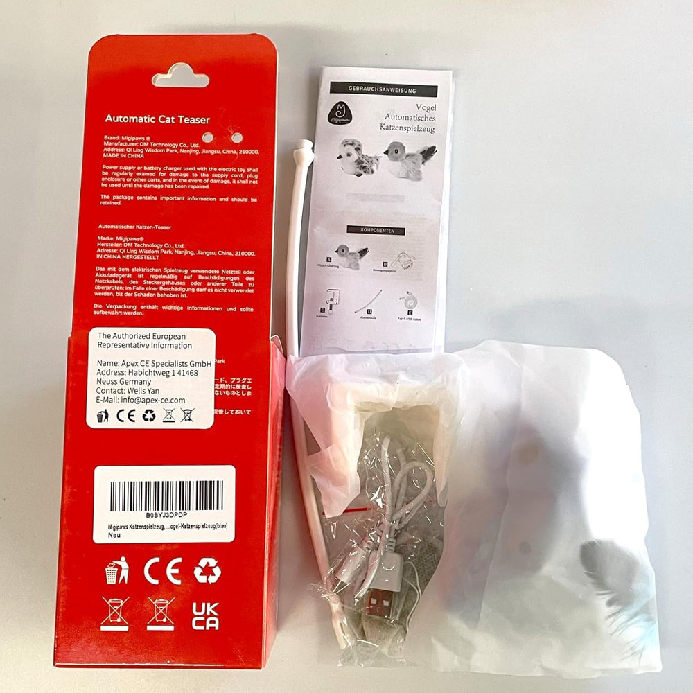 Migipaws flappy-bird-toy-soft-plush-feathers emphasizes tactile comfort during chases.