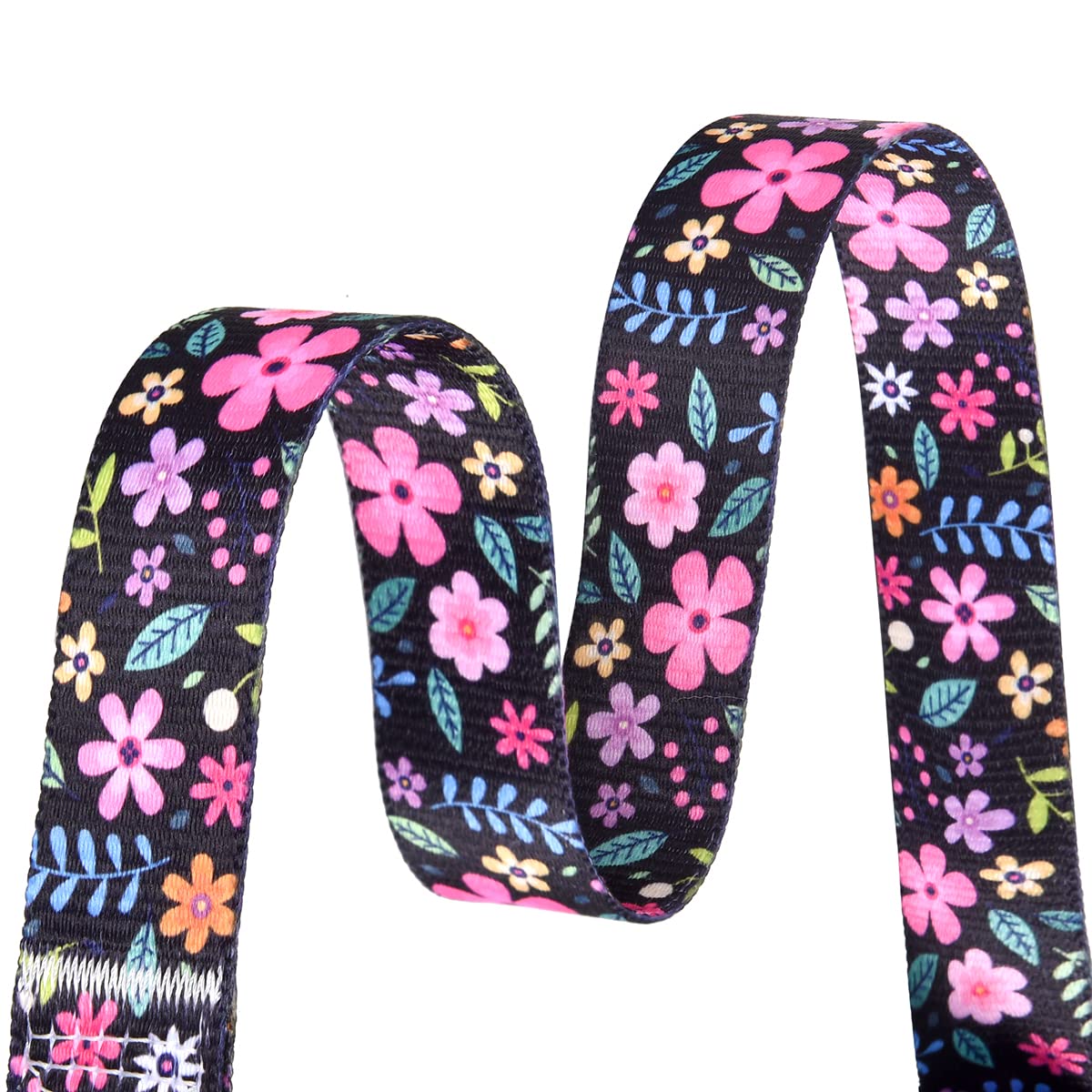 Mihqy dog-walking collar on a dog highlights easy on/off and secure leash attachment.