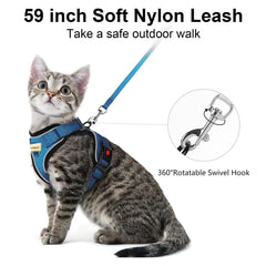 MingXpets cat harness leash set highlighting sturdy buckles and adjustable girth for a snug fit.