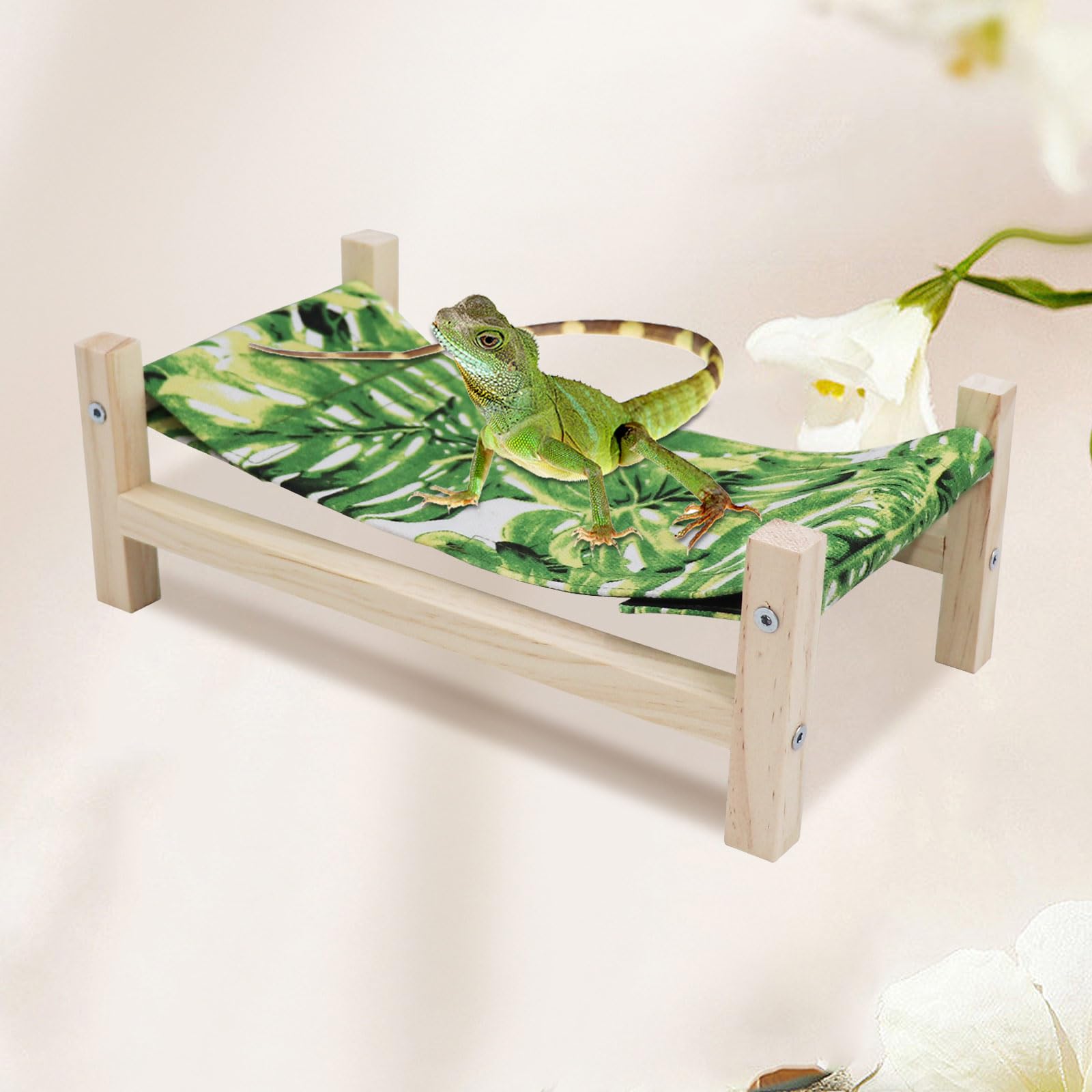 MinrzPet Bearded Dragon Bed green image signals a thoughtful gift for reptile owners.