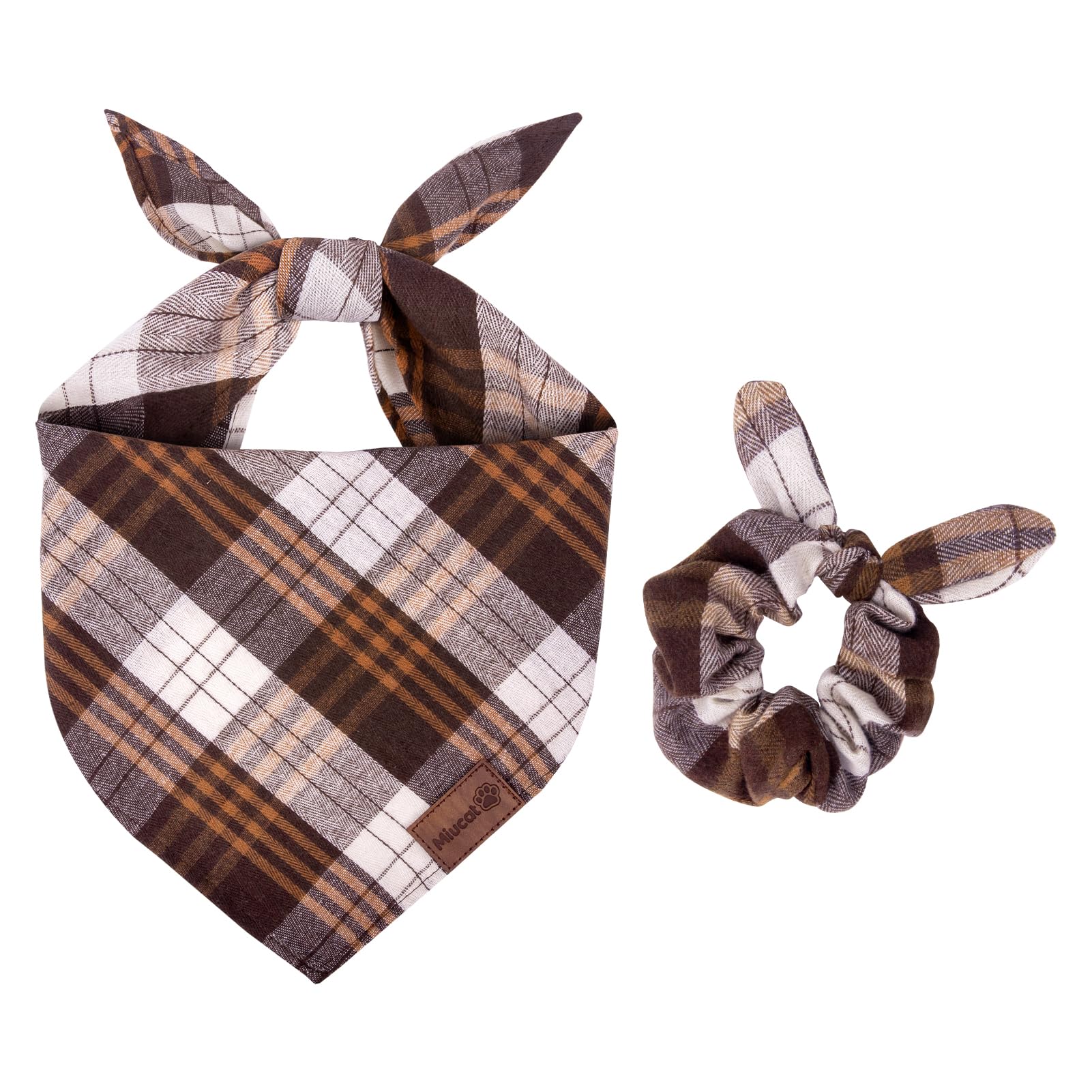 Miucat Thanksgiving dog bandana plaid enhances festive photos with holiday style.