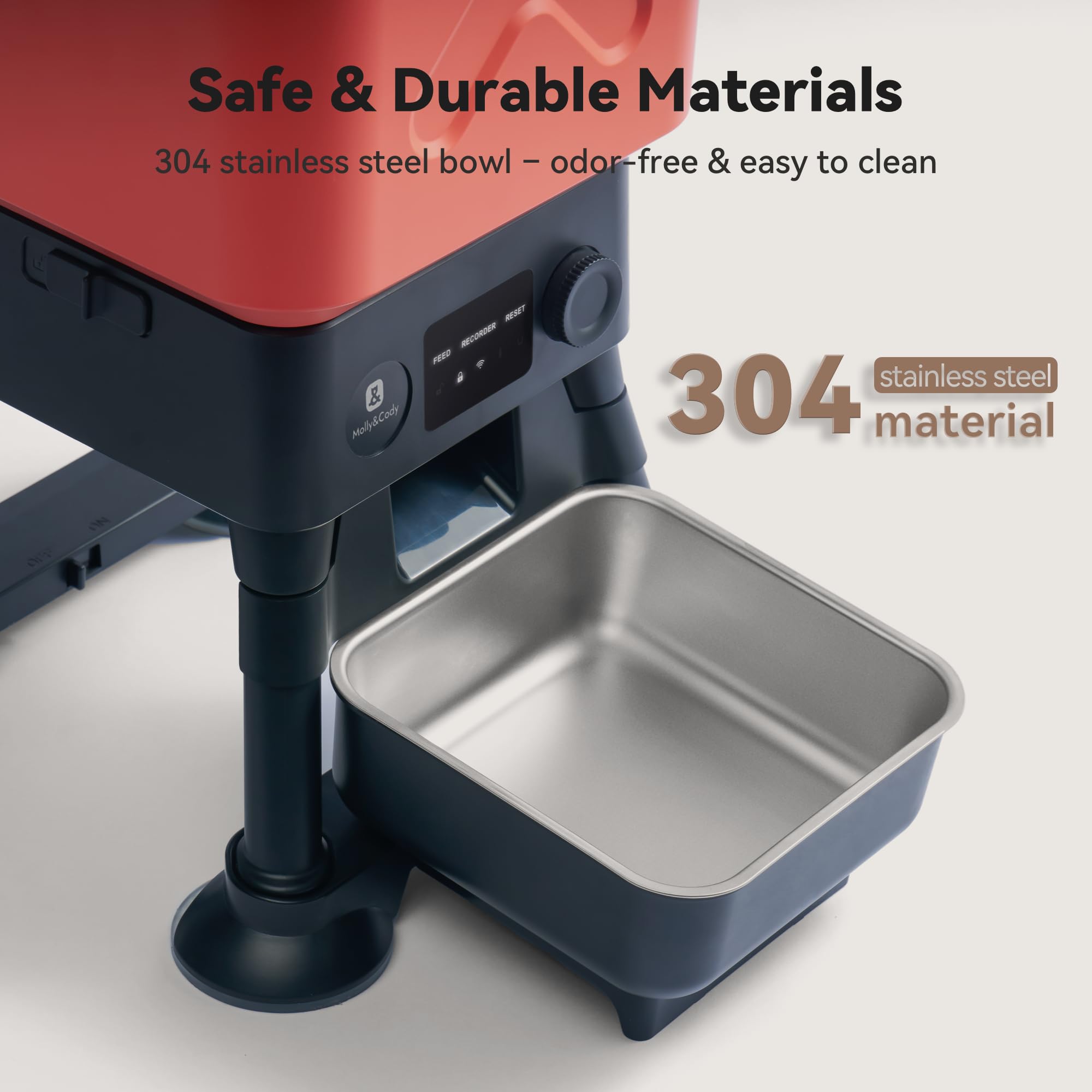 MOLLY&CODY sturdy anti-tip design keeps the feeder stable during activity.