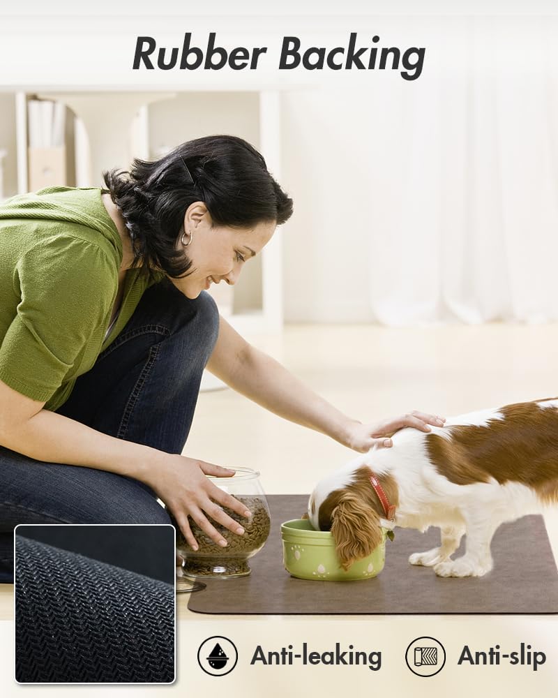 MontVoo absorbent pet feeding mat easy-clean-back shows simple wipe or rinse after meals.