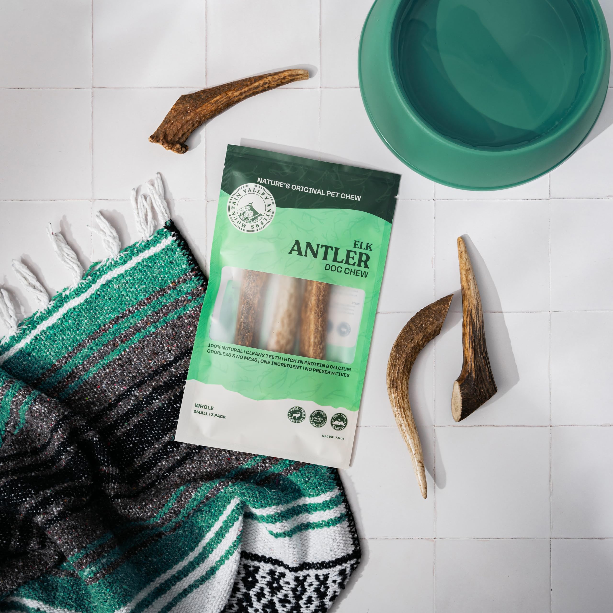 Mountain Valley Antlers grade-a-whole-small-pack illustrates convenient 3-pack, small-breed friendly option