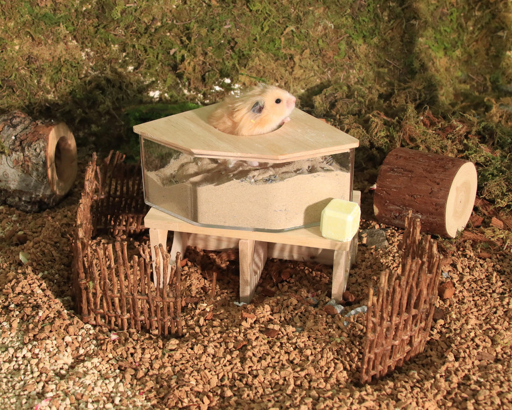 MPMLMF wood cover natural keeps habitat tidy and odor-minimizing for easy maintenance