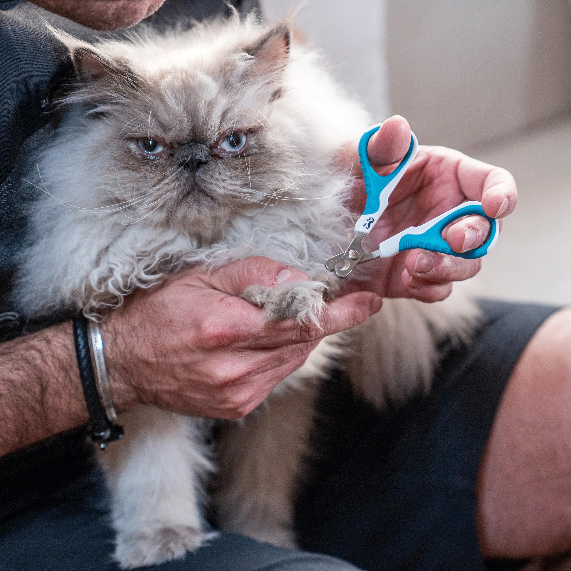 Mr. Pen cat nail clipper designed for all breeds and sizes.