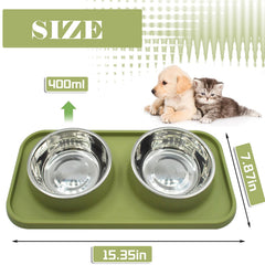 MUYG no-spill silicone mat with raised edge keeps floors clean during meals.