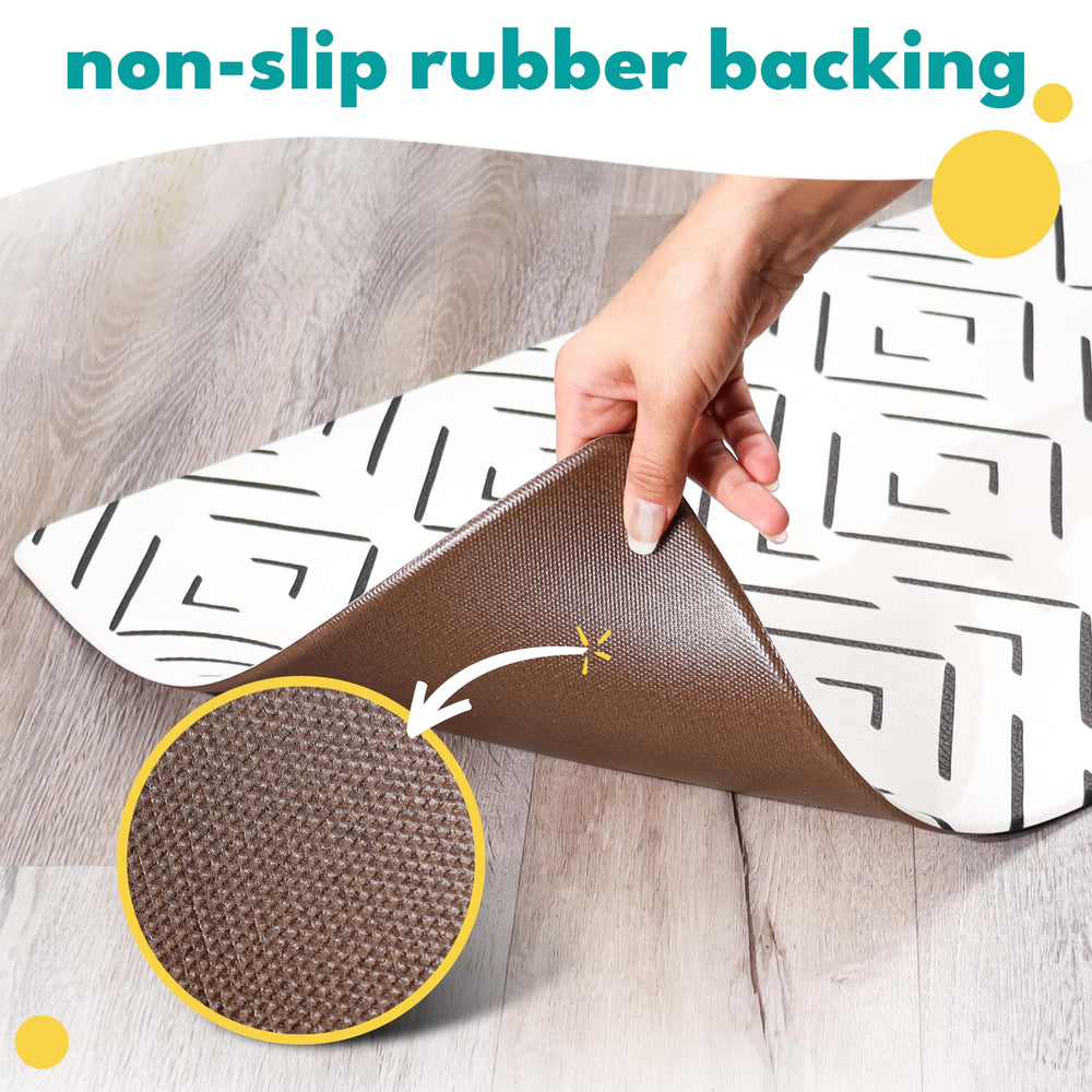 Nalalas vegan leather dog mat showing premium non-toxic design