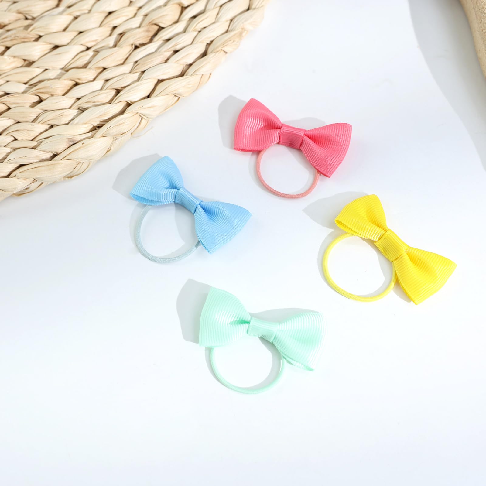NCMAMA lightweight bows resting on a hand for daily use
