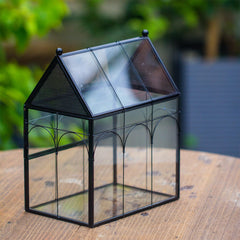 NCYP front-opening door enables hands-on observation of insects.