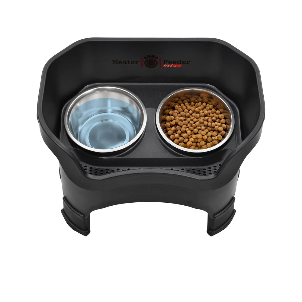 Neater Feeder patented design indicates premium, mess-protective architecture.