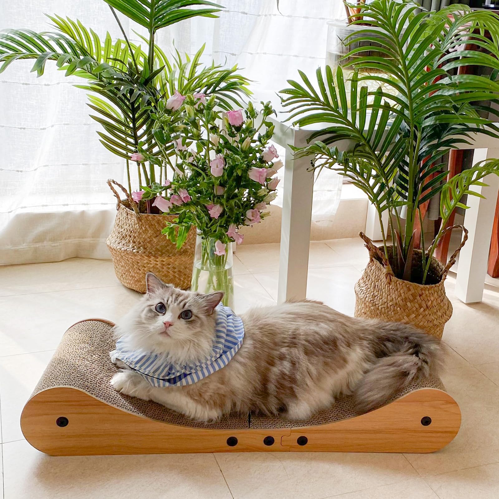 Nekosan cat scratcher bed portable lightweight for room-to-room use