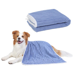 Nenolix microfiber dog towel close-up shows absorbent material for rapid drying.