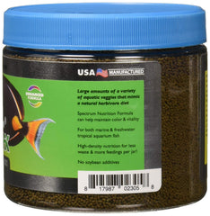 AlgaeMax Regular granules close-up highlighting texture for steady feeding