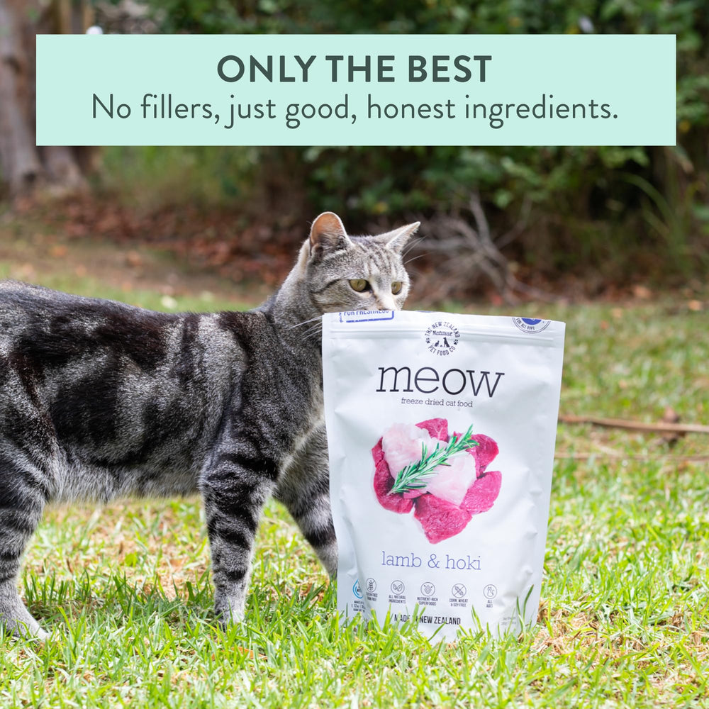 The New Zealand Natural Pet Food Co resealable bag image demonstrates easy freshness and storage.