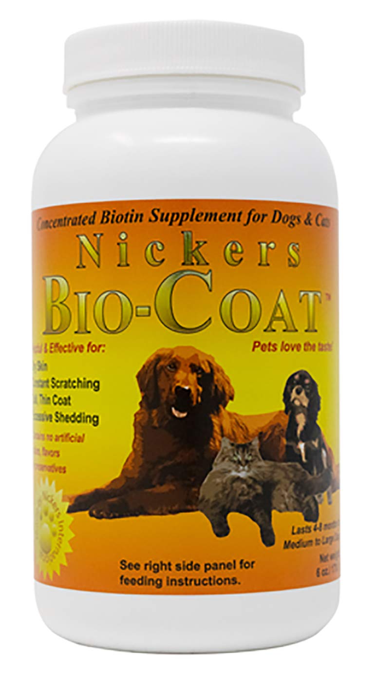 Nickers Bio Coat powder dispense shows easy application for healthier, shinier coats.