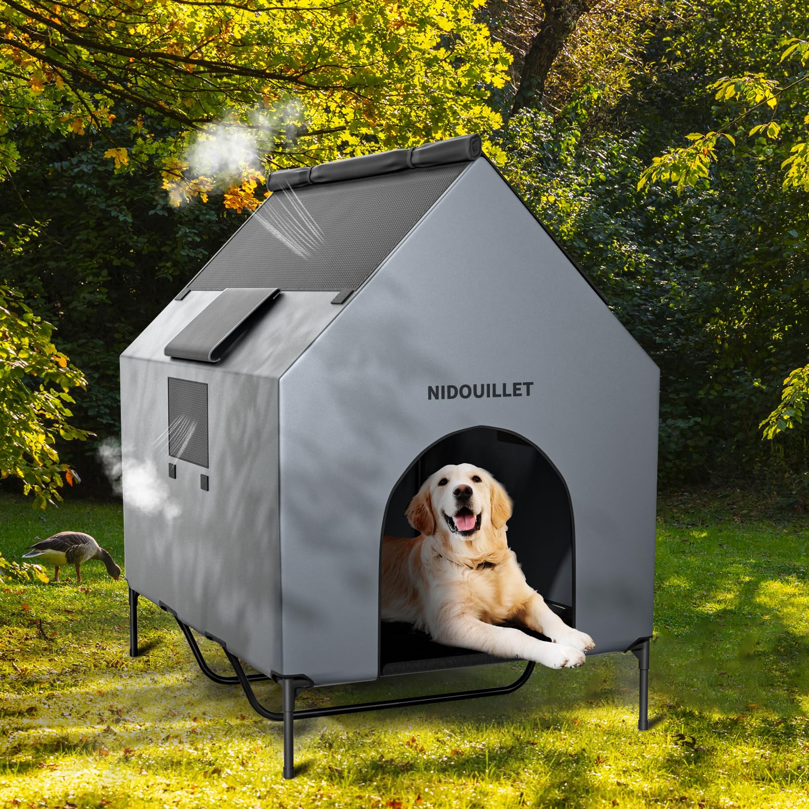Nidouillet dog house ventilation windows for improved airflow and interaction.
