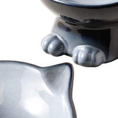 Nihow cat-dog bowl tilt design closeup showing center-dish for accessible kibble.