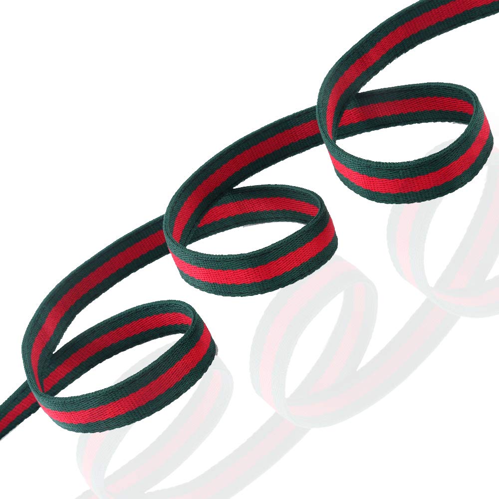 NISIYE dog leash features 360° rotating clasp to prevent tangling during quick changes.