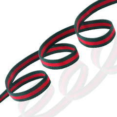 NISIYE dog leash features 360° rotating clasp to prevent tangling during quick changes.