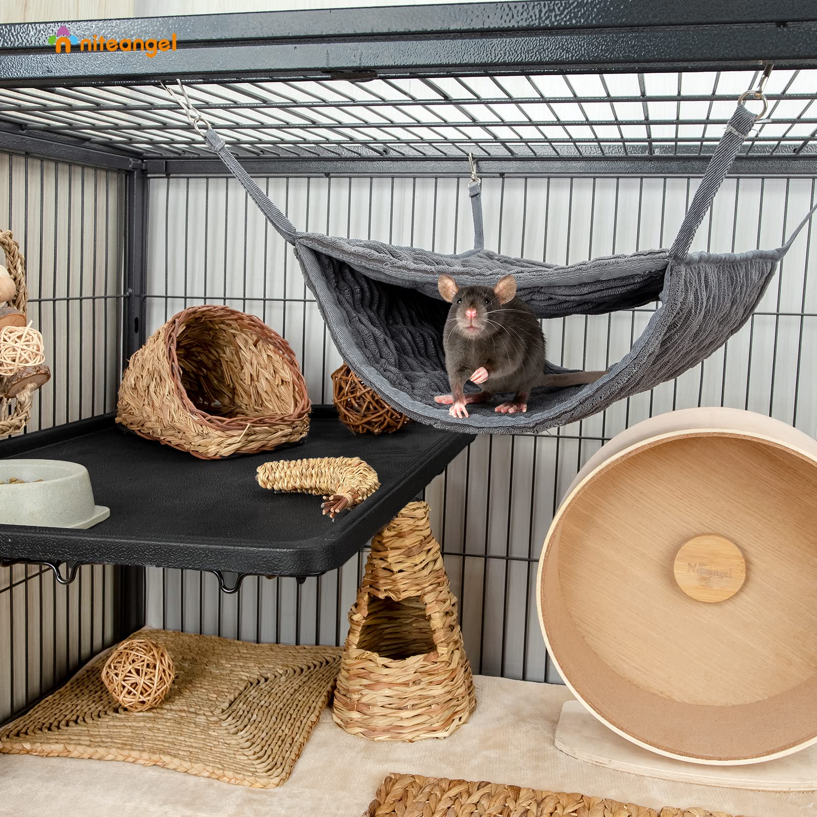 Niteangel luxury bunkbed fits cage layouts with spacious top and bottom zones.