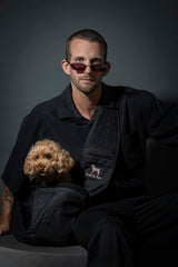 Noah & Paw dog sling-safety-clip demonstrates triple-layer protection for safe travels.