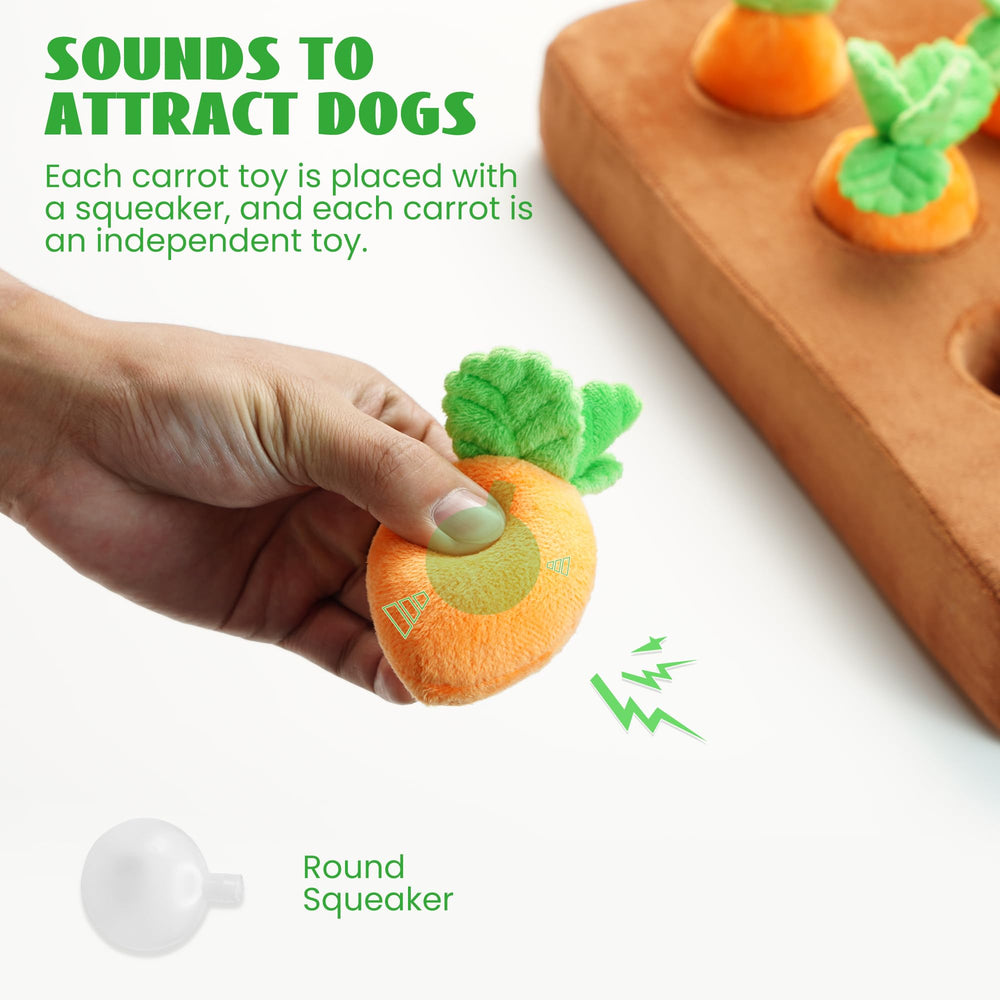 Nocciola squeaky-carrot-toy adds attention-grabbing sound during play