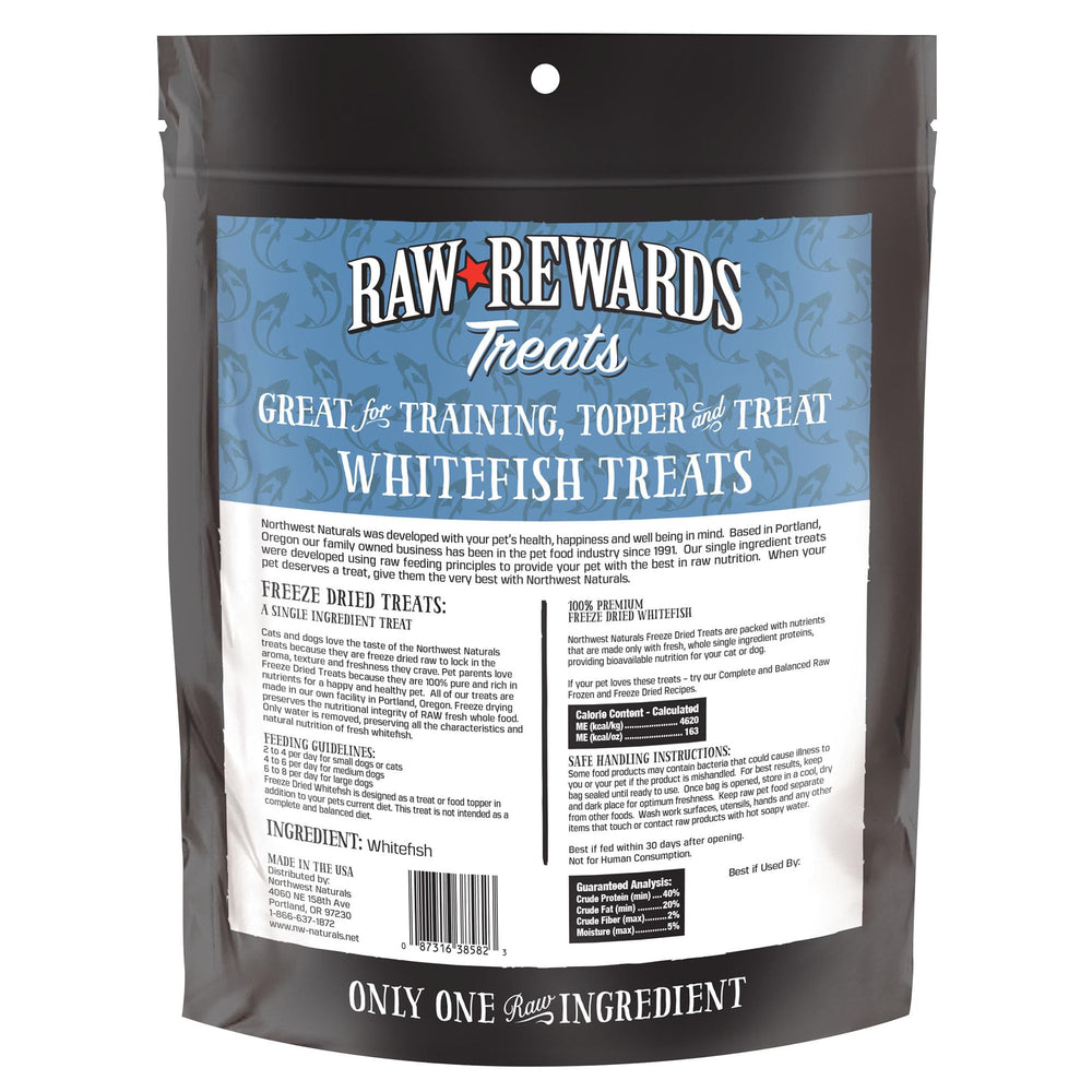 Dogs and cats enjoy Northwest Naturals treats during mealtime or playtime.