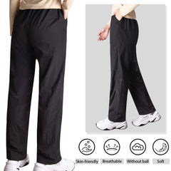 Noverlife pet groomer trousers show splash-proof fabric to keep clothes cleaner during baths.