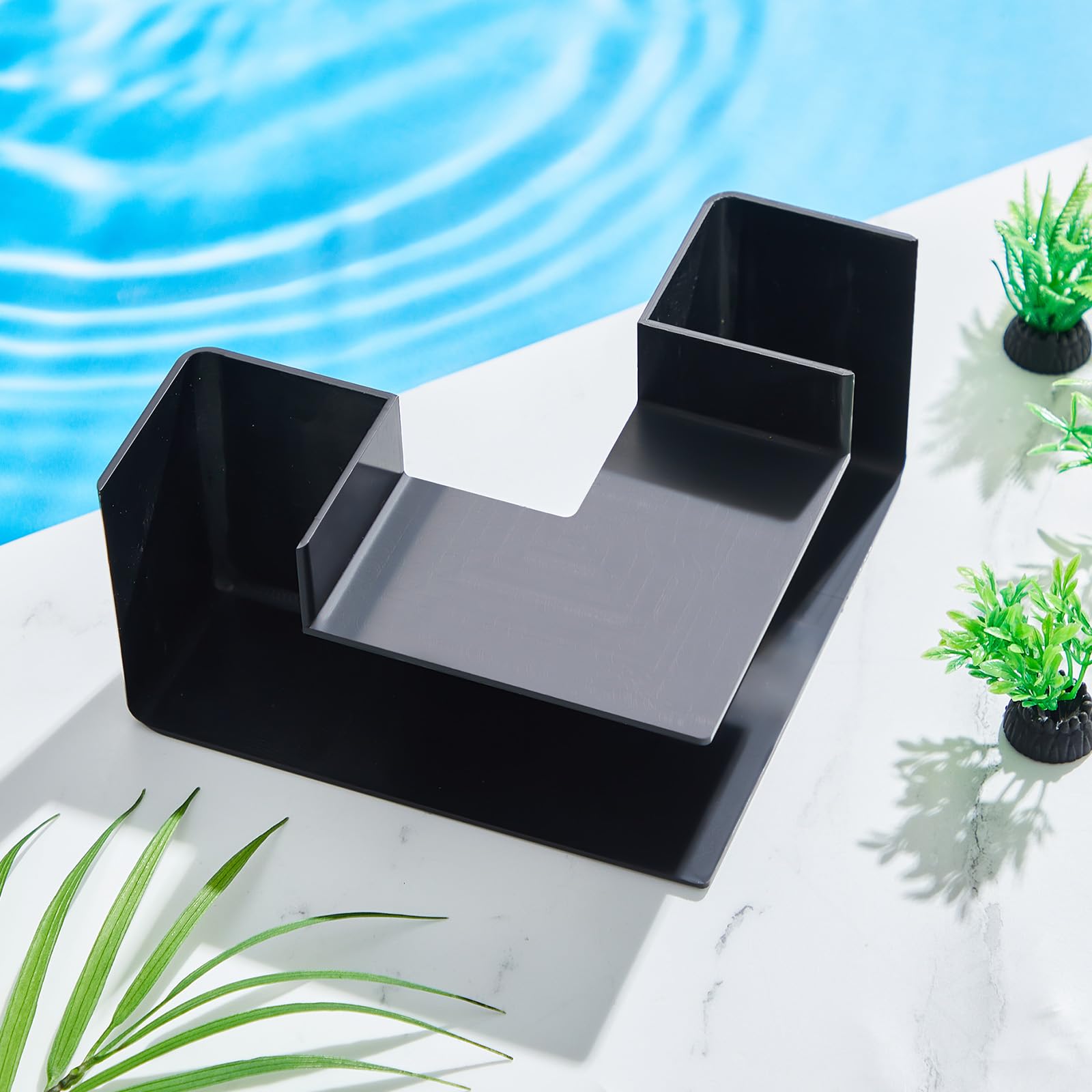 Nuanchu black shrimp cave boosts enrichment and natural behavior in tanks.