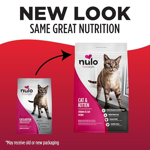 Nulo Freestyle kibble close-up highlights premium animal proteins for balanced nutrition.