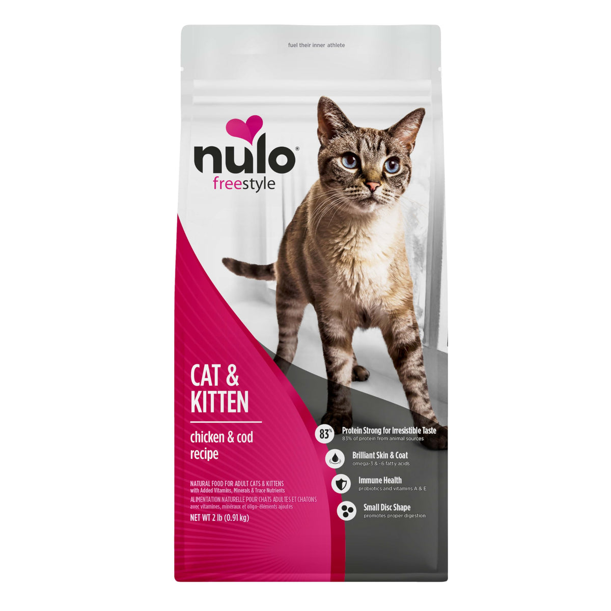Nulo Freestyle cat food bag shows grain-free, high-protein formula with chicken and cod for growth.