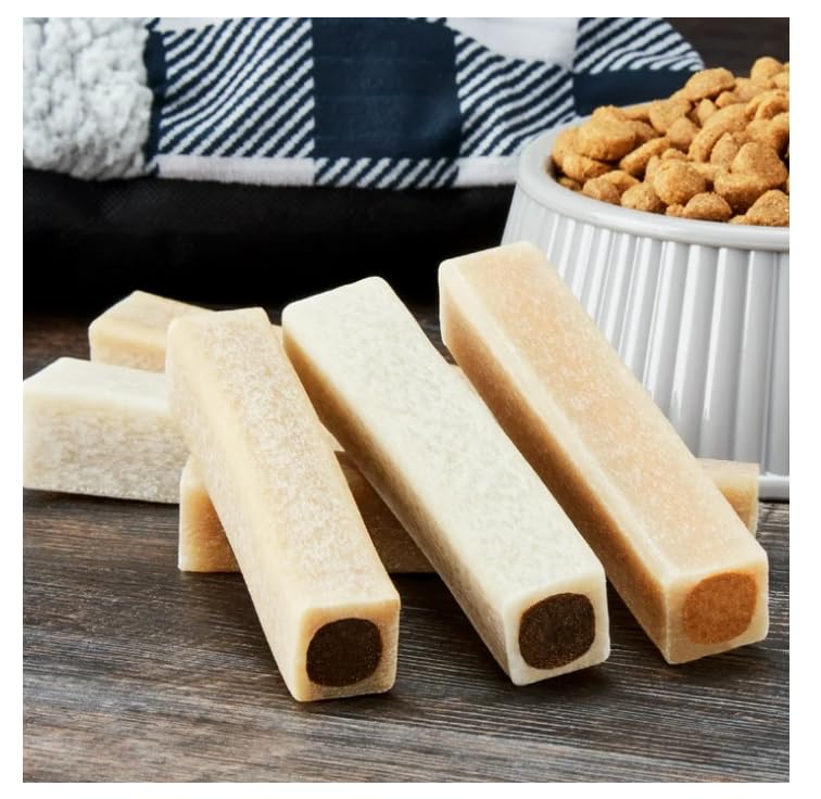 O-Roy Munchy Bones resealable-packaging keeps freshness between chews.