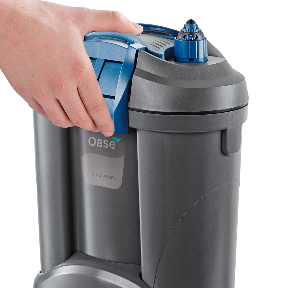 OASE Filtosmart Thermo 300 filtration media close-up highlights biological filtration for clean water.