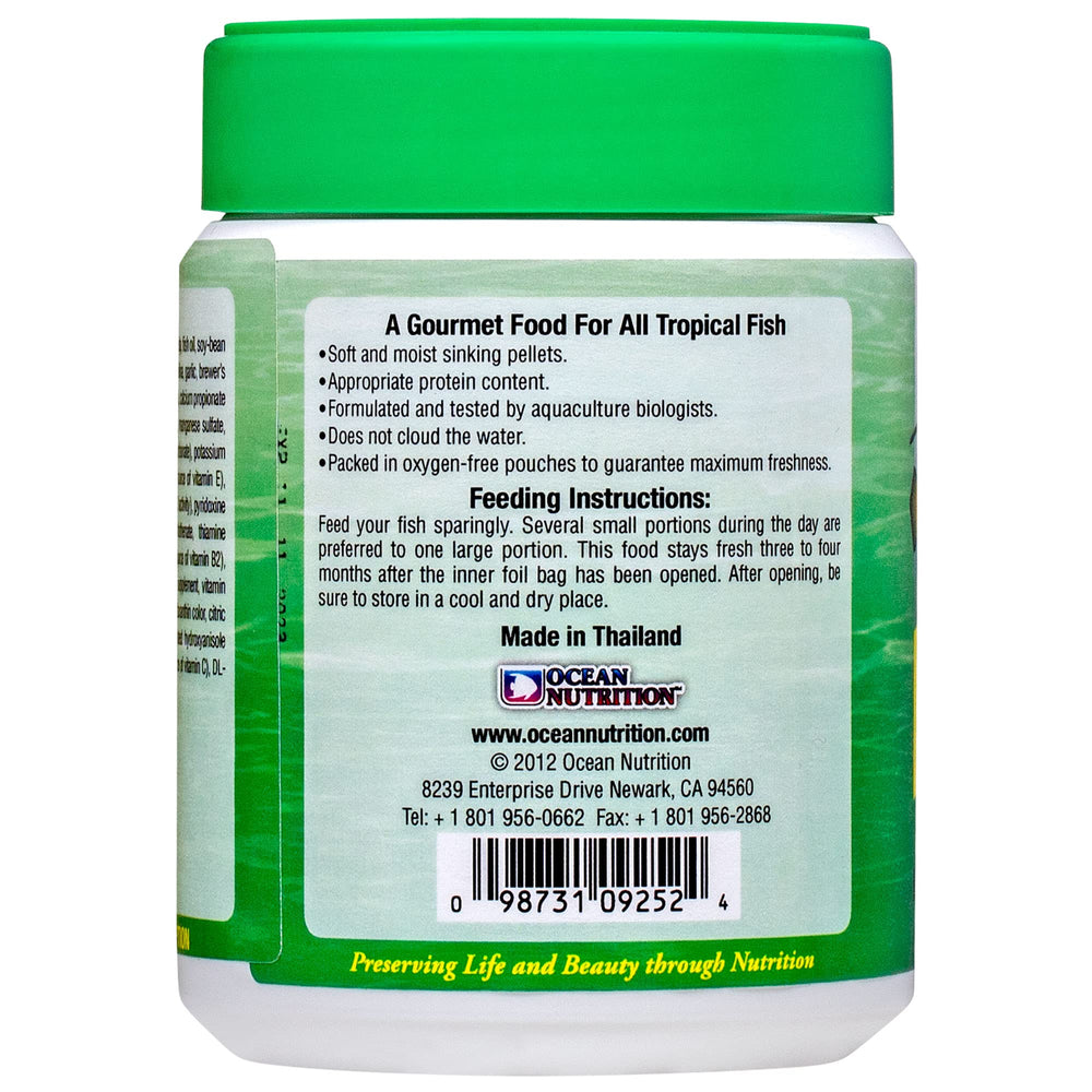 Ocean Nutrition Formula Two ingredients spirulina highlight nutrient-rich blend for herbivores.