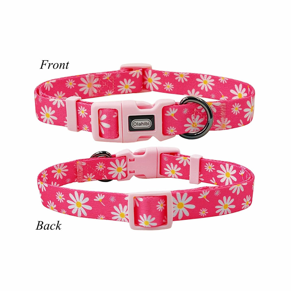 Olahibi daisy-pattern collar close-up showing sturdy hardware