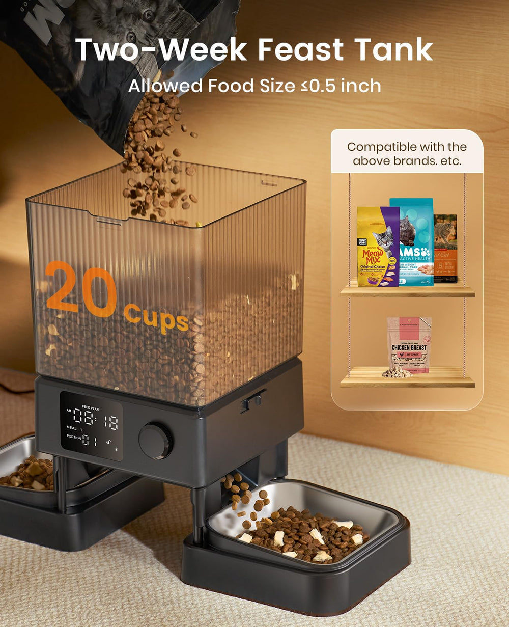 oneisall cat feeder capacity 5L keeps two cats fed for days.
